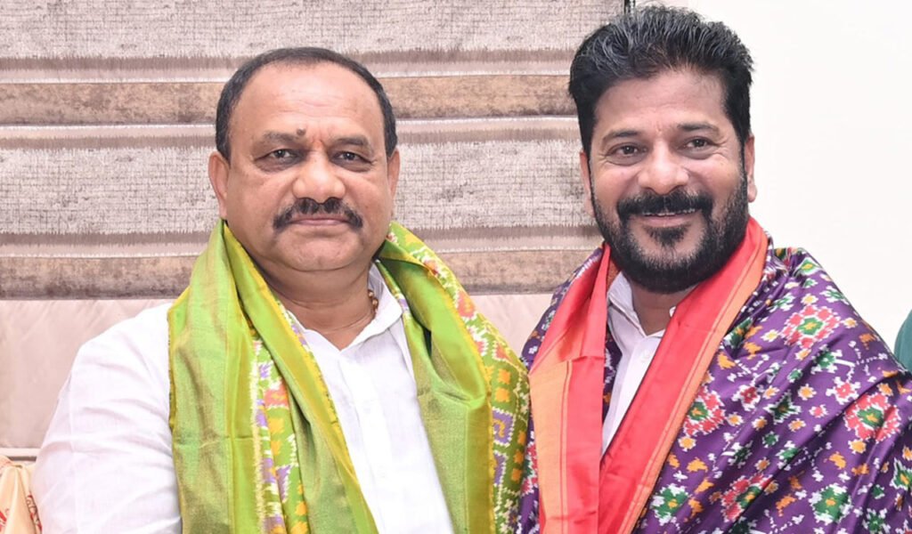 mahesh-goud-and-revanth-red.jpg