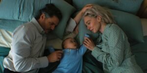 pedro-pascal-as-reed-richards-franklin-richards-and-vanessa-kirby-as-sue-storm-laying-in-bed-in-the.jpeg