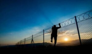 prisoner-escape.jpg