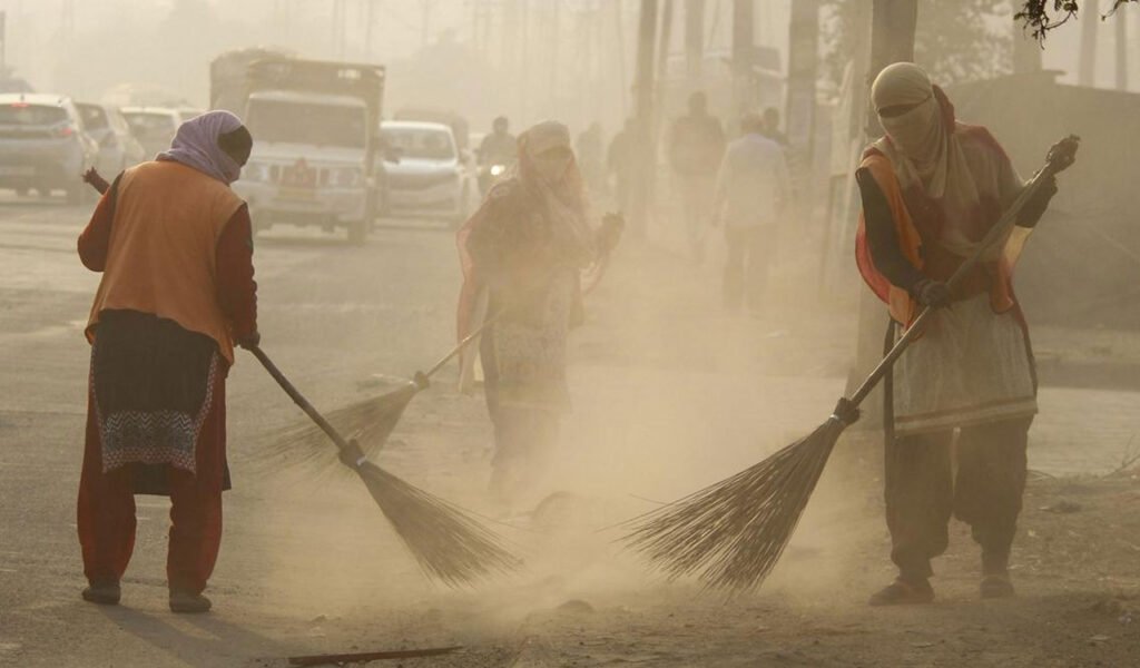 sanitation-workers.jpg