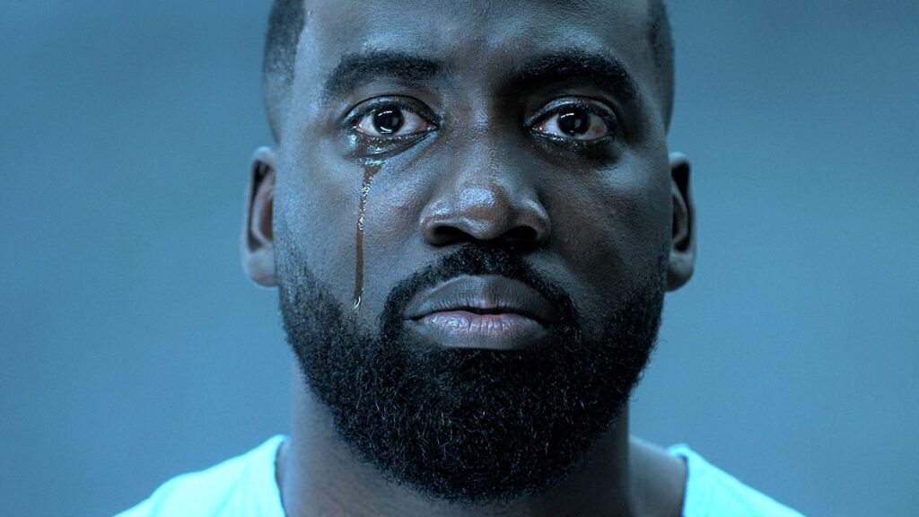 shamier-anderson-s-trevante-crying-while-looking-into-the-camera-in-invasion-season-3-yt.jpg