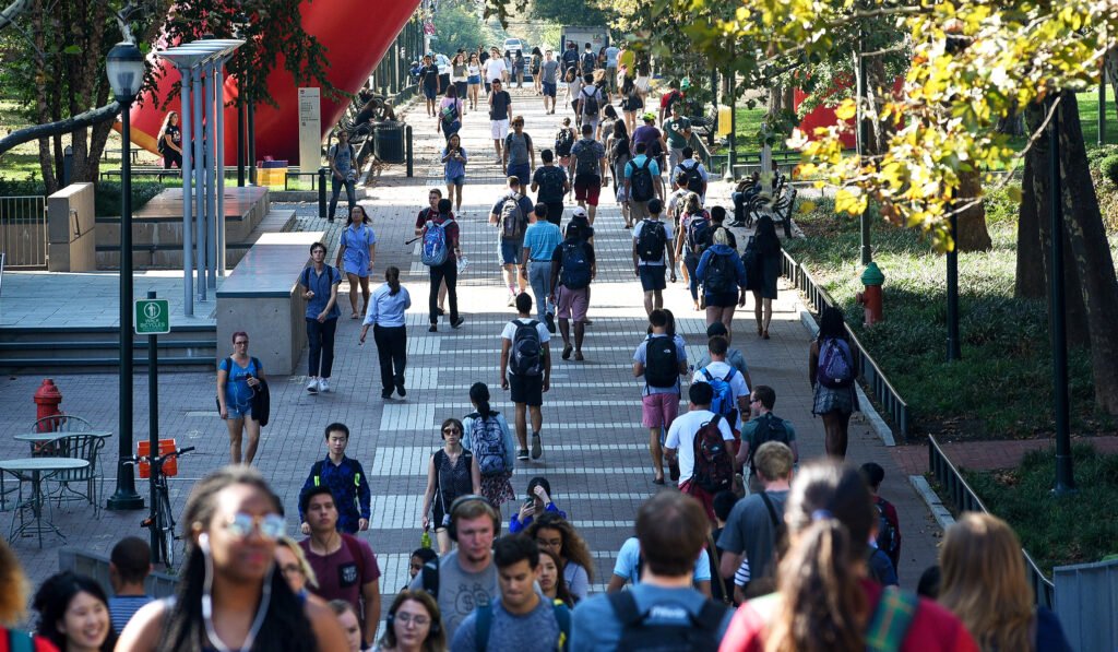 students-college-campus.jpg