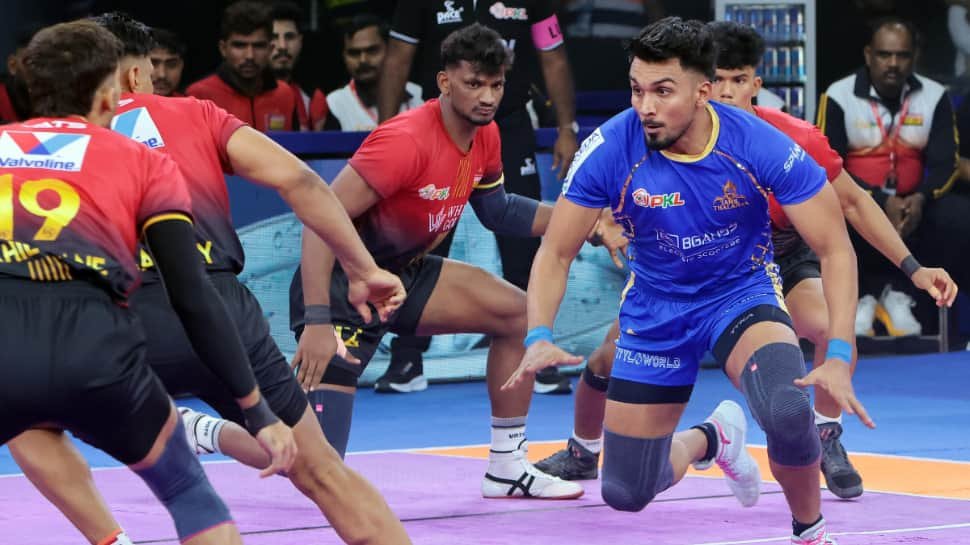 1829675-raid-machine-arjun-deshwal-leads-tamil-thalaivas-to-thrilling-win.jpg