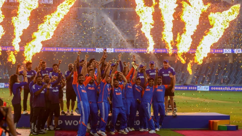 1837258-india-cricket-team-refuses-to-collect-asia-cup-trophy-from-pcb-chief-mohsin-naqvi.jpg