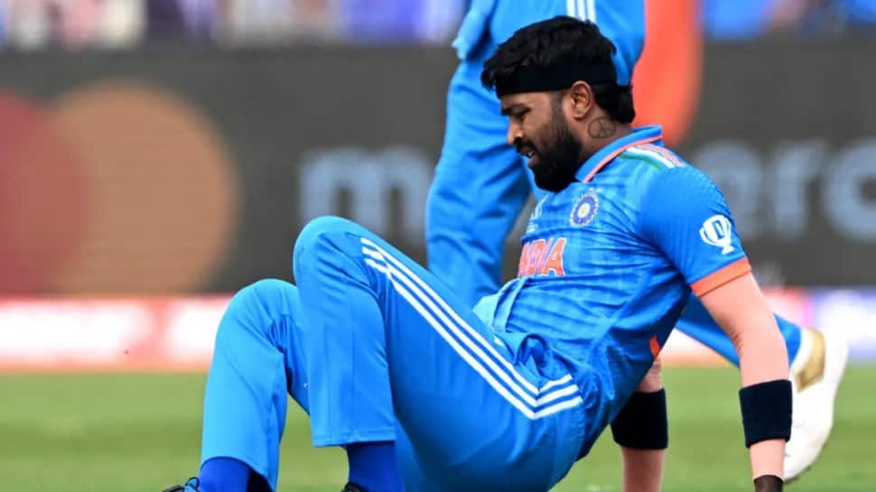 1838196-hardikpandyainjury.png