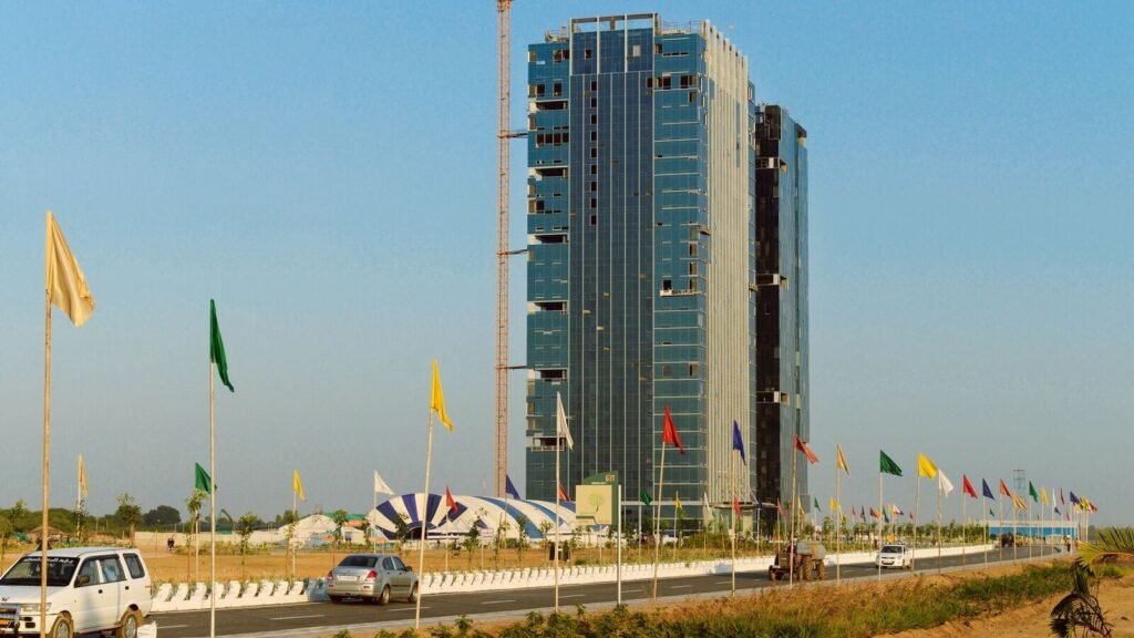 2-0-817942661-giftcity-0_1679561069701_1757080412058.jpg