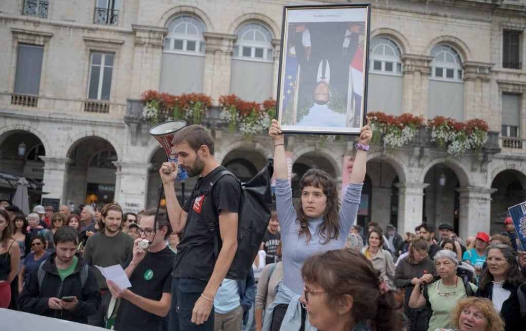 Macron-Protest.jpg
