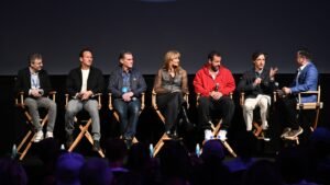 Scott-w-Noah-Baumbach-Adam-Sandler-Laura-Dern-Billy-Crudup-Patrick-Wilson-and-Nicholas-Britell-Cropp.jpeg