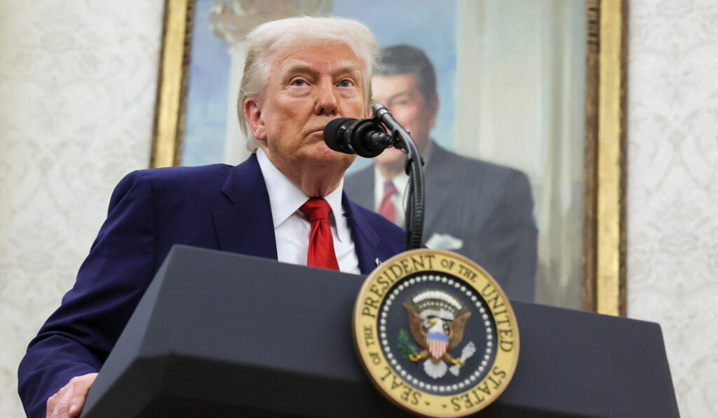 Trump-oval-office-2.jpg