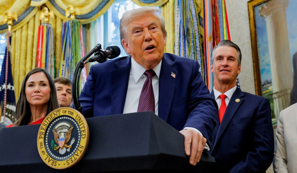 trump-white-house-oval-office.jpg
