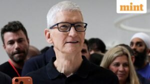 APPLE-CEO-1_1763899426124_1763899436871.JPG
