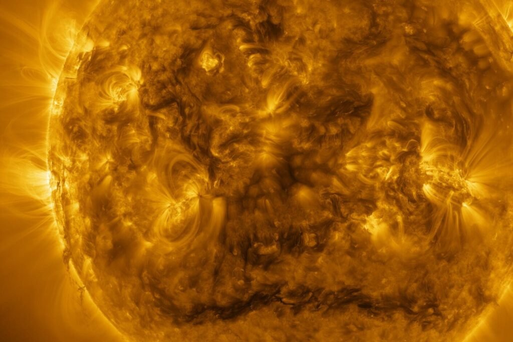 video-a-solar-prominen.jpg