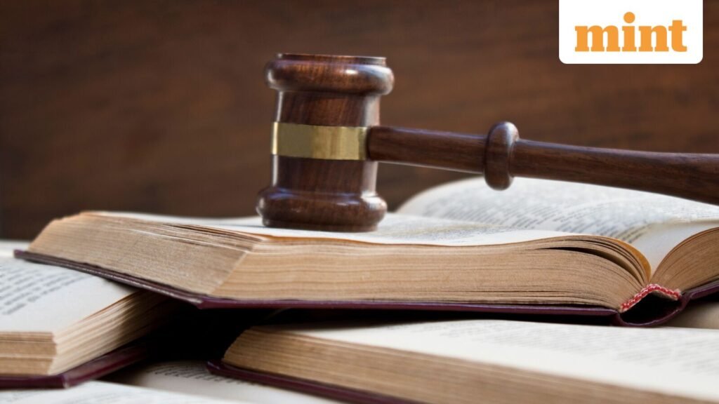 woman_judge_threatened_1745220581795_1762502749315.jpg