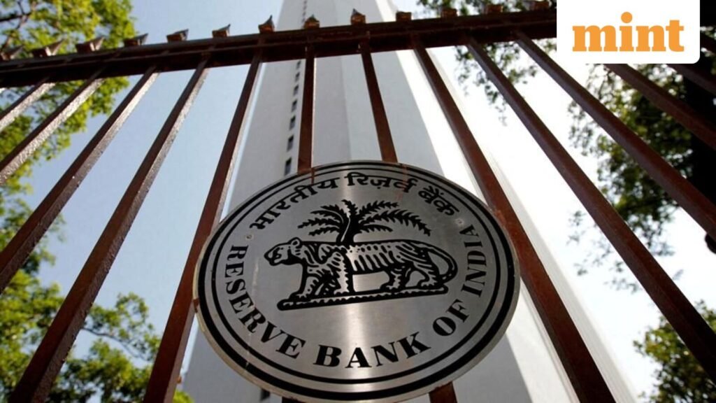 FILE-PHOTO-FILE-PHOTO-The-Reserve-Bank-of-India-_1766496511437_1766496522738.jpg