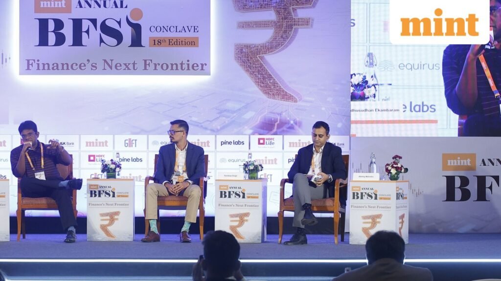 Fintech_Panel_1765809866453_1765809899583.JPG