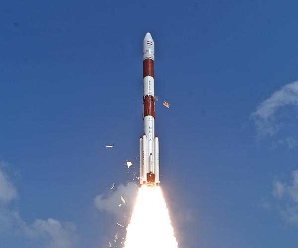 india-pslv-c37-launch-day-clear-pad-hg.jpg