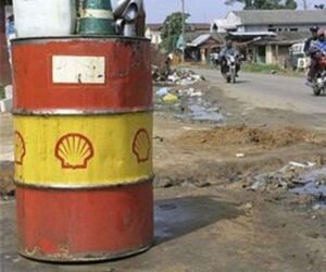 shell-oil-barrel-roadside-hg.jpg