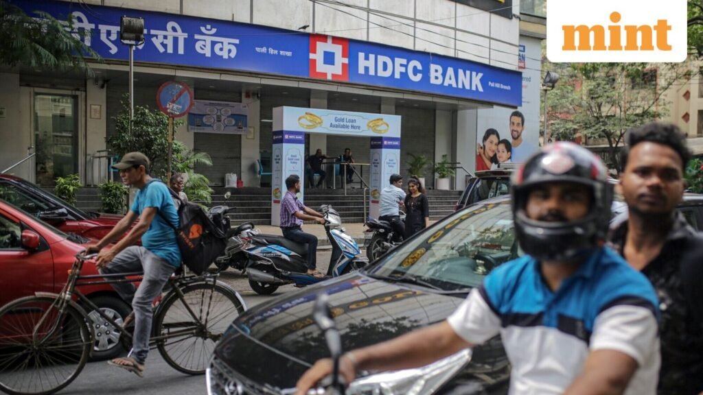 HDFC_bank_senior_citizens_1685421357284_1775354632216.jpg